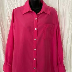 Travelsmith‎ Pink Button down Blouse